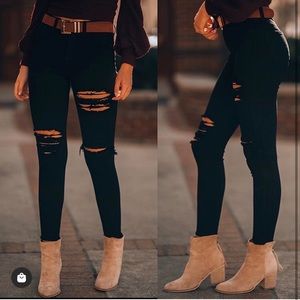 Distressed Skinny Jeans (Black)